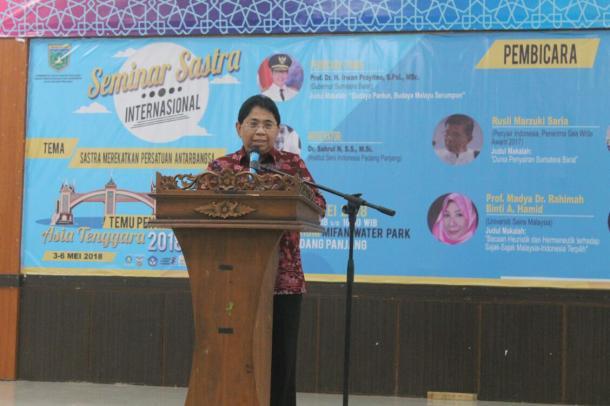 Seminar Sastra Internasional