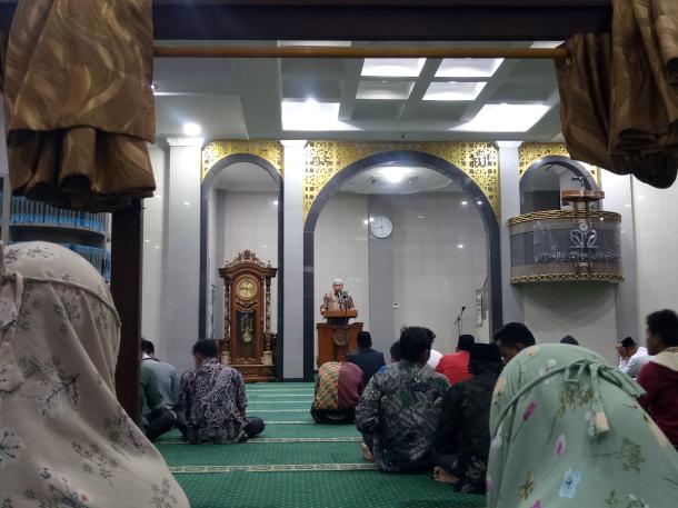 Subuh Mubarak FIP UNP, Adab dan Akhlak Rasulullah SAW