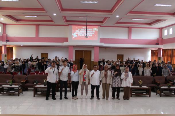 UNP Bersama J&T Express Adakan Kuliah Umum tentang Bisnis dan Logistik