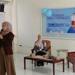 Tingkatkan Percaya Diri, Mahasiswa TP UNP Gelar Pelatihan Public Speaking