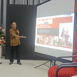Workshop Kriya Taman Budaya Sumbar Dorong Kreativitas Jadikan Tanah Liat Karya Fungsional