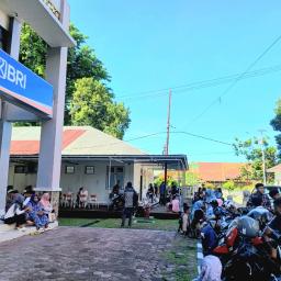 Peserta Cekkes Keluhkan Area Parkir dan Ruang Tunggu Klinik Pratama UNP