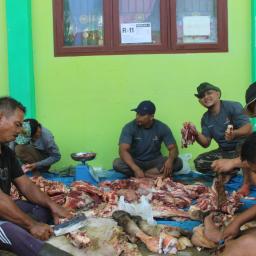 Lazismu KL Gunung Meriah Bagikan 1.525 Paket Daging Kurban